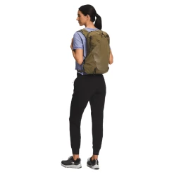 The North Face Chimera 18L Backpack 9 The North Face Chimera 18L Backpack -Outdoor-camping 1309899 800 auto