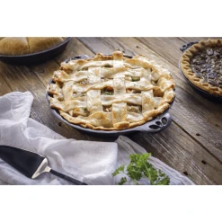 Camp Chef Cast Iron Pie Pan -Outdoor-camping 1326500 800 auto